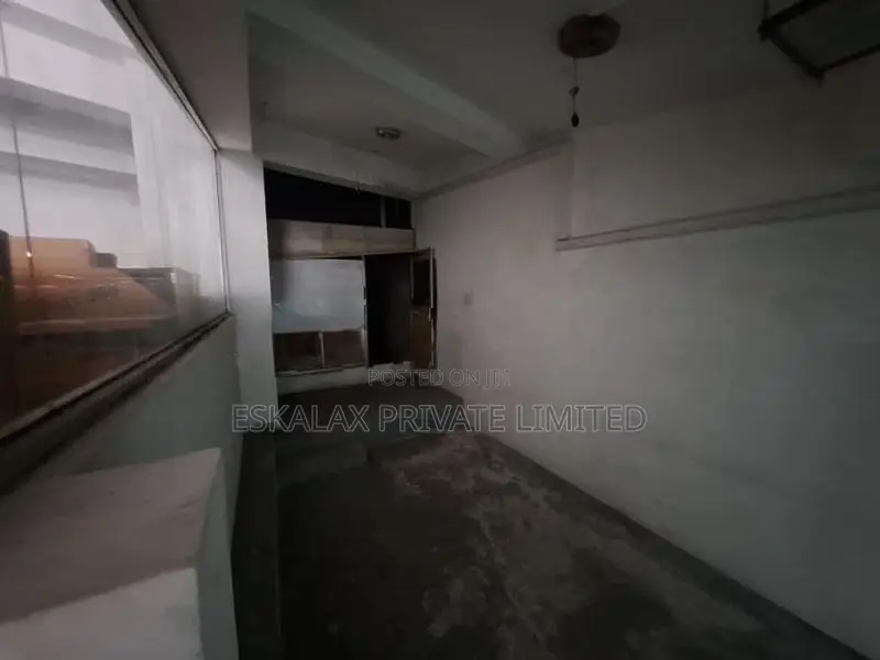 4 Storey Commercial Building for Sale in Pannipitiya - EC173