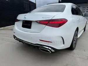 Mercedes Benz C200 AMGLine 2025
