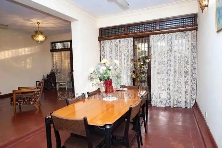 House Facing Colombo Horana 120 Main Rd - Kohuwala