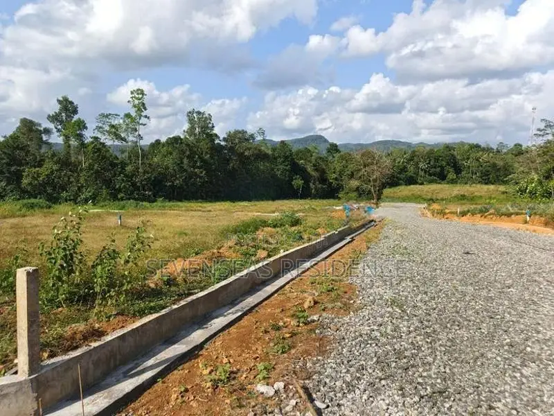 Land for Sale in Eheliyagoda Town