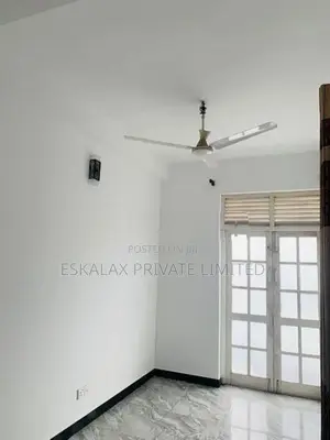 Prime Commercial Building for Sale in Baththaramulla, Koswatta - EC165