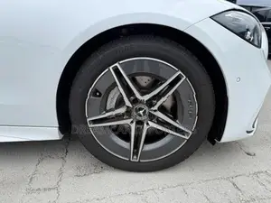 Mercedes Benz C200 AMGLine 2025