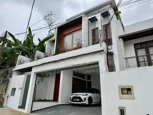 Brand New Furnished Luxury House For Sale - Battaramulla