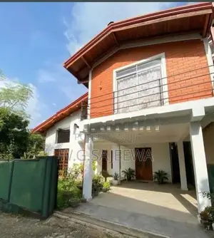 newly renovated Two storey House rent in Piliyandala