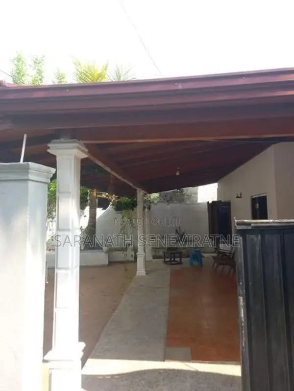 House For Sale Near Ecocnomic Center Meegoda Homagama