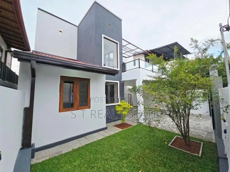 Architecture Designed Luxury 2 Storey House for Sale in Piliyandala