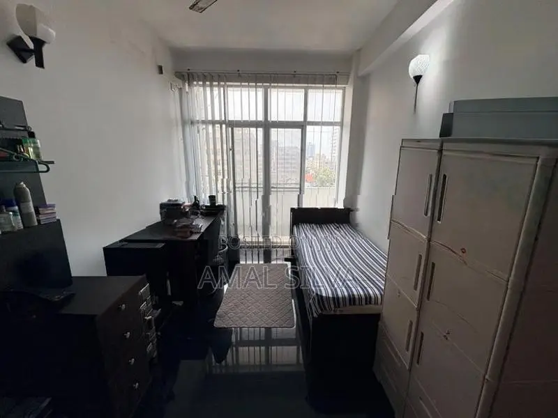 Well-Maintained 2BR Apartment in Dehiwala – Near Marine Drive