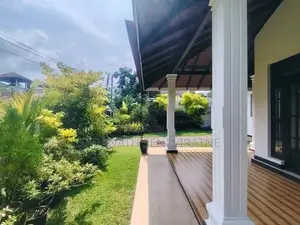 Single & 2 Story Luxury Houses With Furniture Negombo Daluwakotuwa Rd
