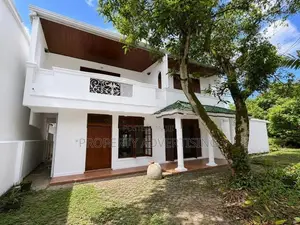 35 Perch House for Sale in Pelawatte
