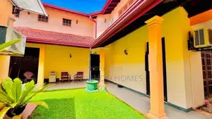 Negombo Hospital Walking Distance 18P Land Upstairs House Sale