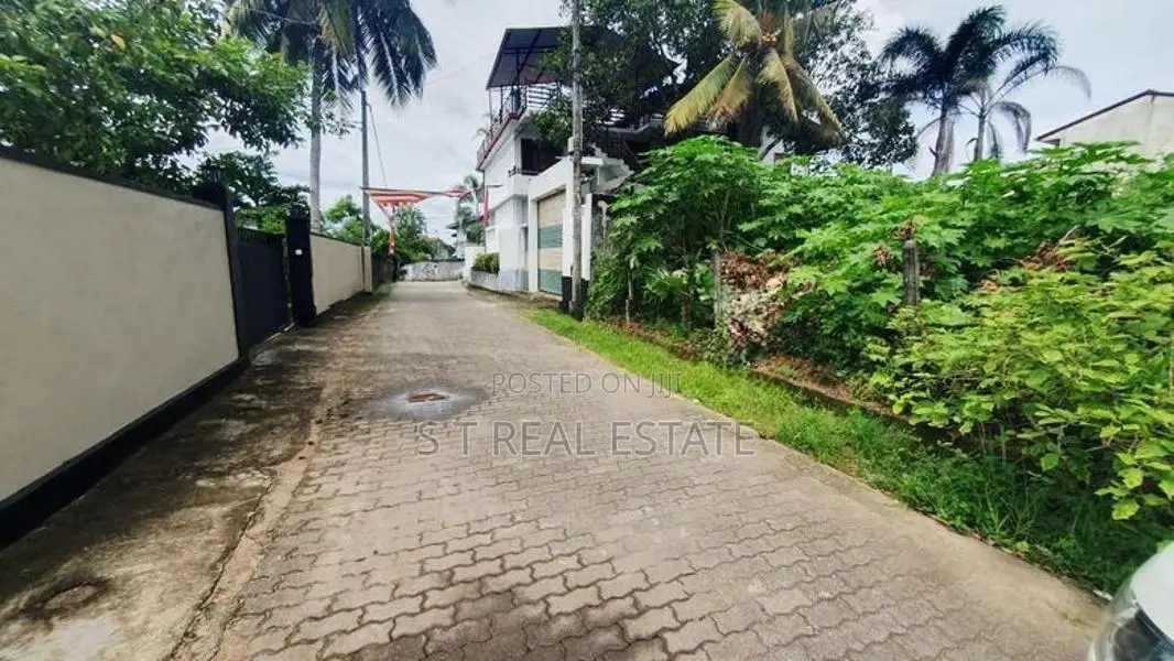 9.10P High Residential Bare Land For Sale In Malabe