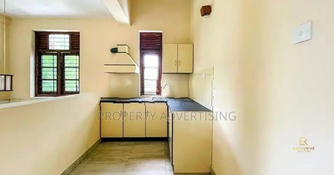 5BR Spacious House for Sale in Boralesgamuwa