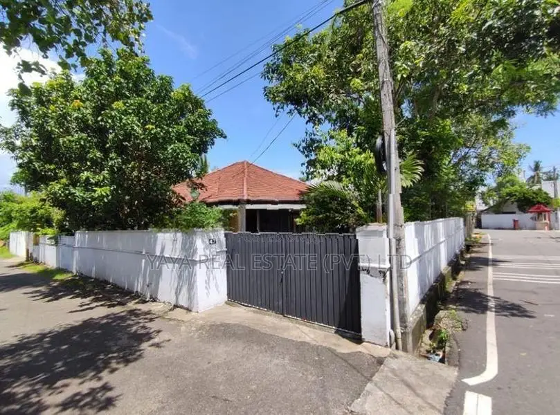 RESIDENTIAL LAND FOR SALE IN MAHARAGAMA