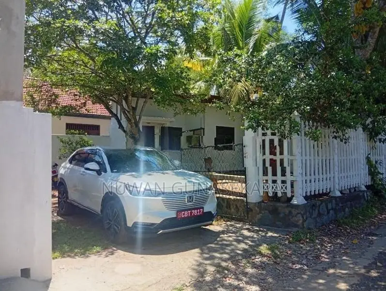 House for Sale Hikkaduwa - REF 28
