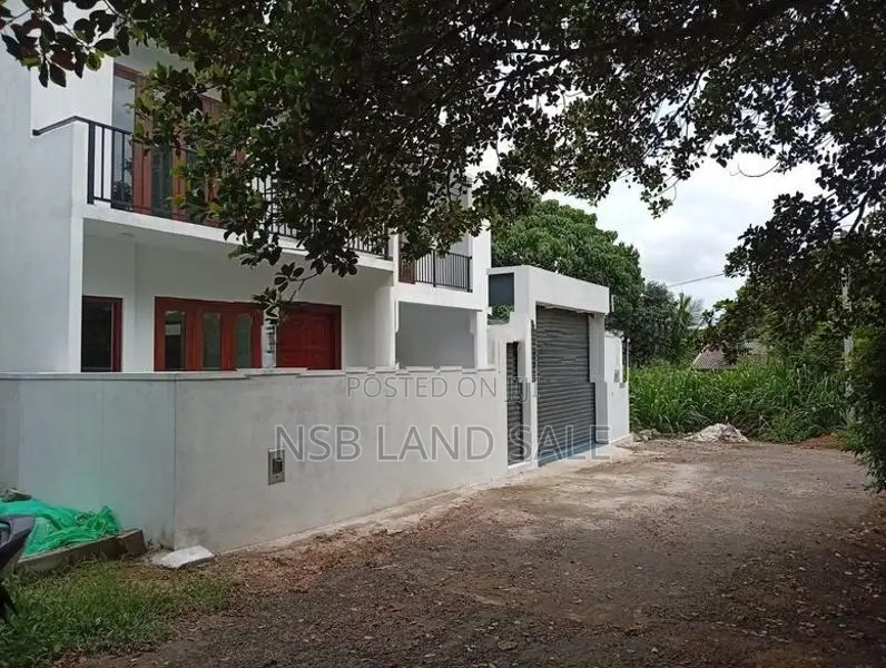 BRAD NEW SUPER LUXURY HOUSE FOR SALE IN TALAWATHUGODA