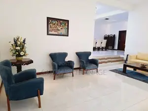 4-Storey House with 3 Apartments for Sale