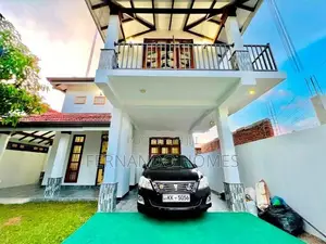 Just 700M To Bus Road An Upstairs Nice Living House For Sale Negombo