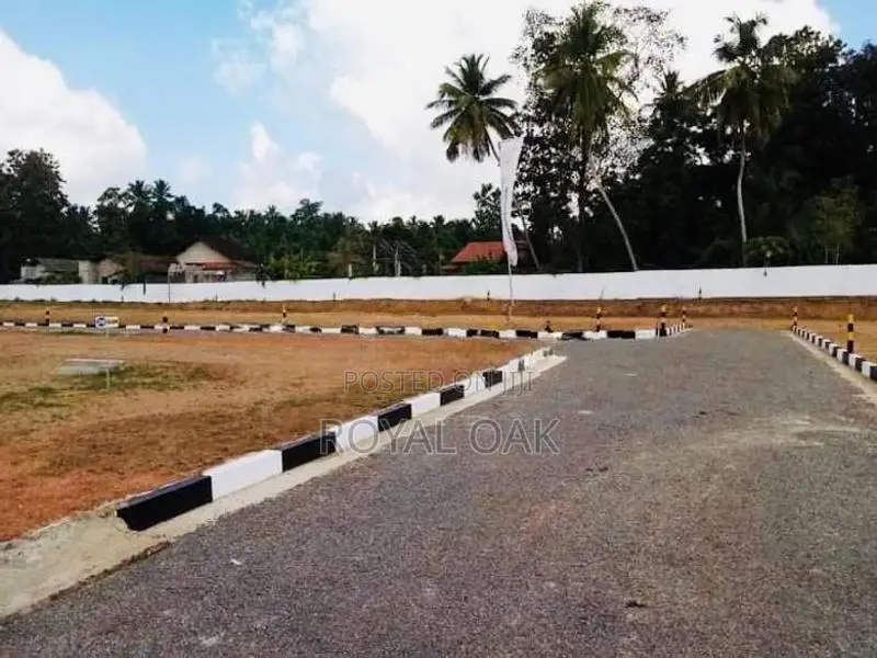 දන්කොටුව නගරයට ආසන්නයෙන් ඉඩමක්