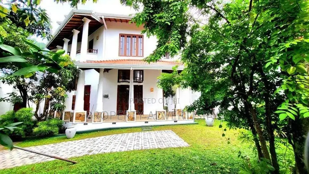 Nugegoda Architectural Design Super Luxury House for Sale