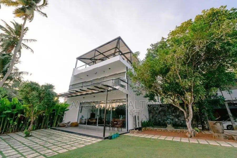 Villa for Sale in Ambalangoda