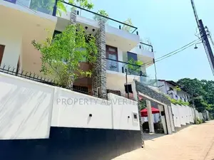 Pelawatta Newly Build Elegant Fully Furnished 3 Storey House for Sale