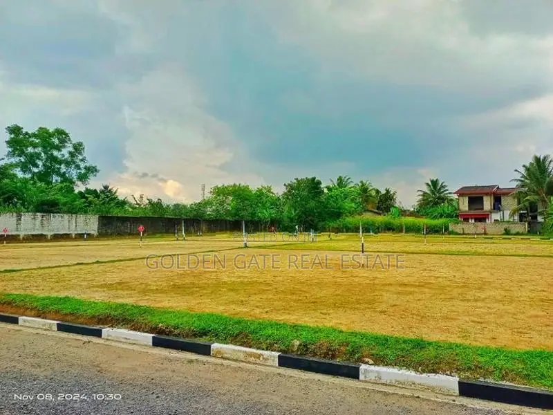 Yakkala Town Limits Land for Sale