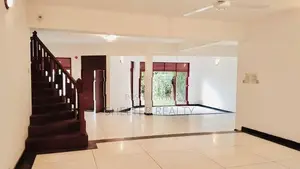 Battaramulla 5 Bedroom house for rent