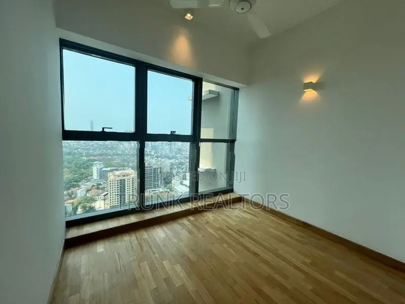 Luna Tower 02BR Apartment For Sale (NK107674) Colombo 2