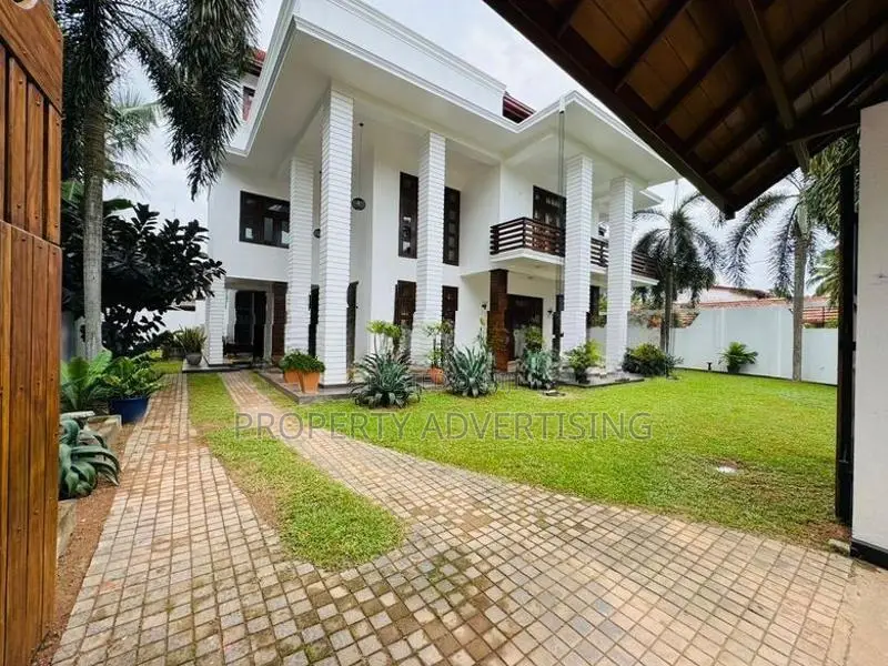Luxury 4 Storey House For Sale in Welisara, Kandana