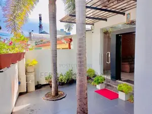 Negombo Town 4 Bed Rooms Solar Power Ac With Good House Sale In