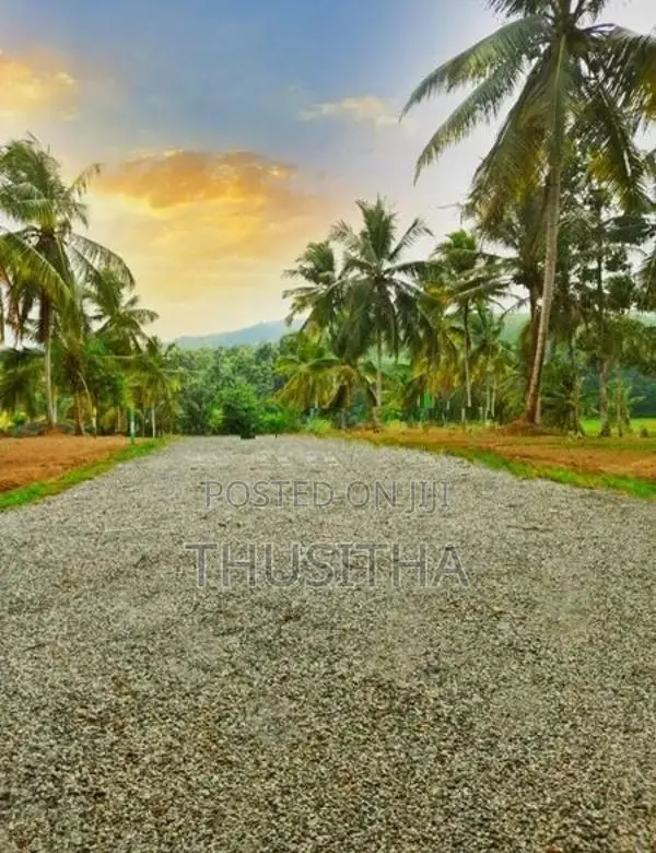 Yakkala Land Plot for Sale
