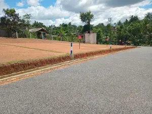 Land for Sale at Homagama Near Katuwana Road