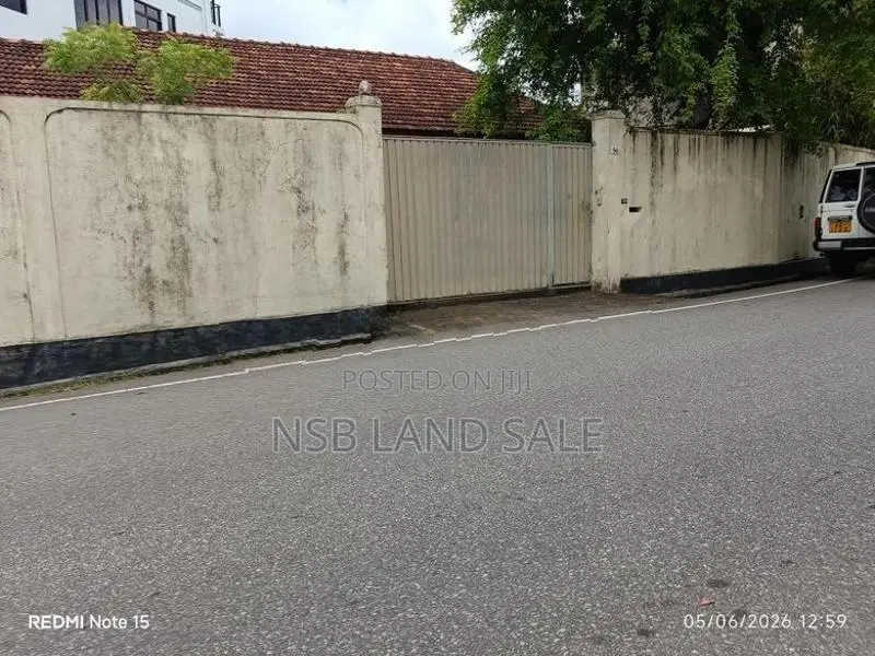 VALUABLE LAND & HOUSE FOR SALE IN PITAKOTTA