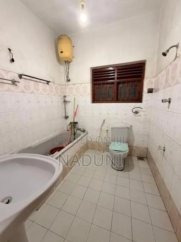 Room for Rent in Nawinna ( Girls)