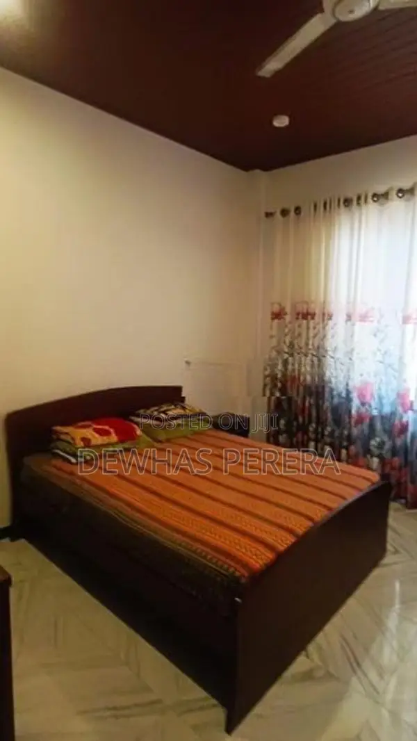 cheap price to new 3story luxury house dolahena kandana