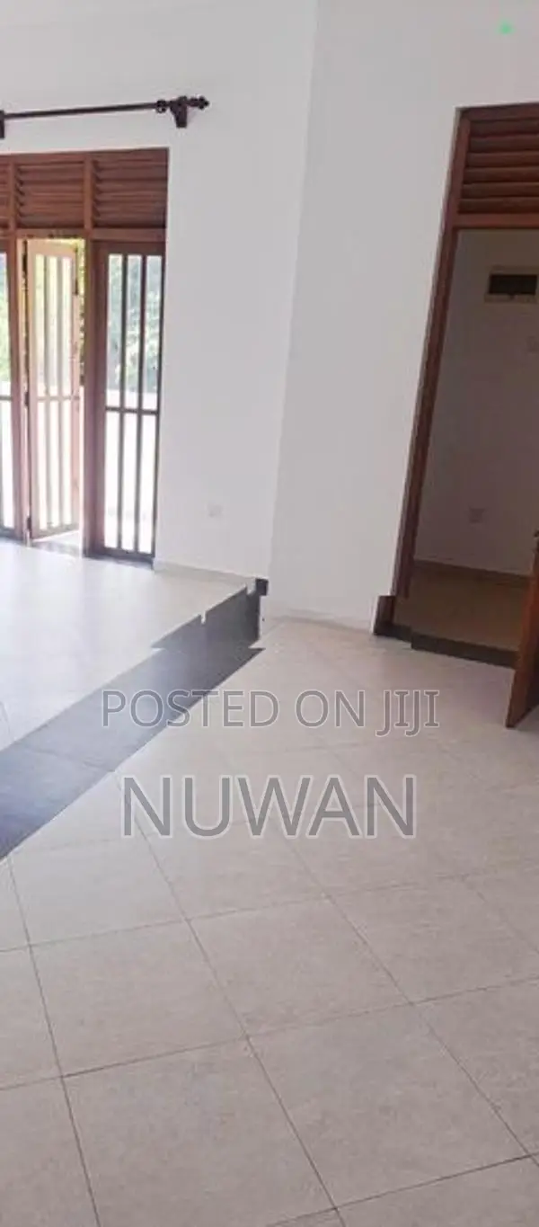 ( NUR1384) 2 Storied House in Nugegoda