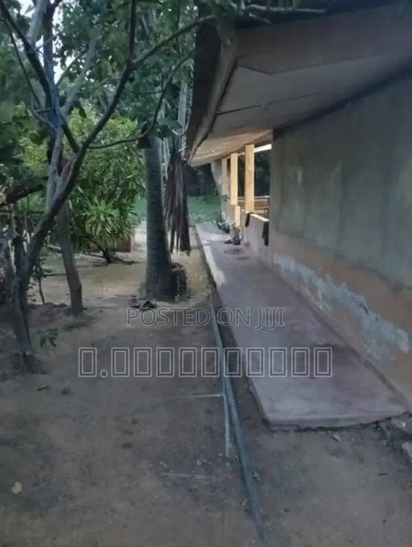 Land with House Thirunagar