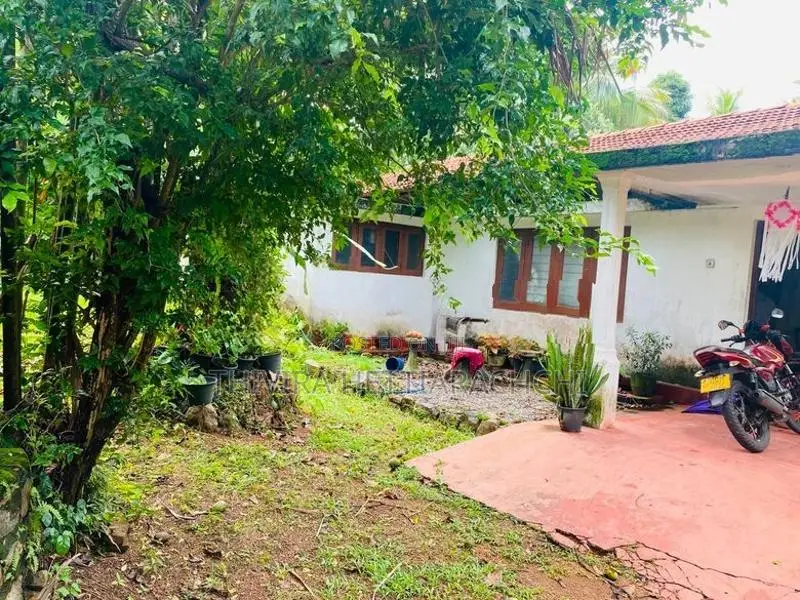 House with Land for Sale in Ragama ,batuwatta