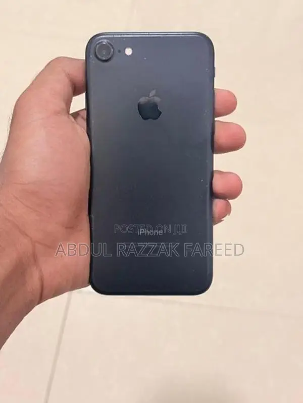 Apple iPhone 7 (Used)