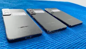 Samsung Galaxy S22 8GB / 256GB (Used)