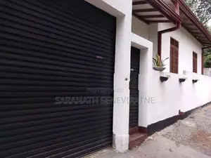 House in High-Level Rd Meegoda - Homagama