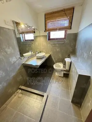 Fully furnished luxury house for rent in Colombo 05