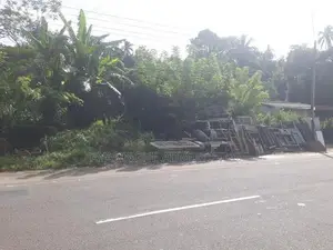 Land For Rent In Hadeniya ( front Of Kandy - Kurunegala Main Road )