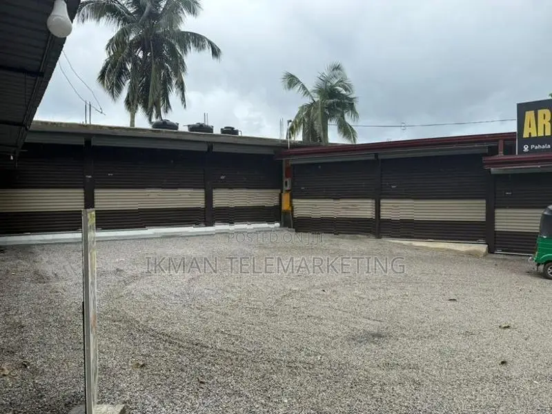 Land for Sale with Business Premises – Lower Kadugannawa, Mawanella