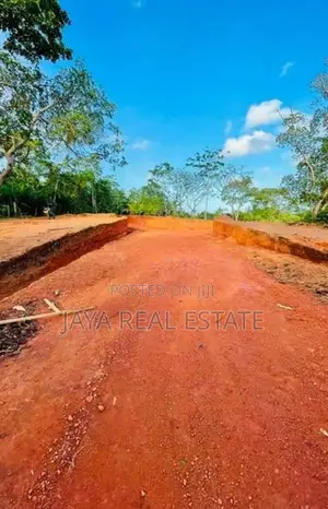 තංගල්ල, රැකව සංචාරක පුරවරයෙන් පර්චස් 12.5ක්