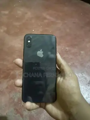 Apple iPhone X (Used)