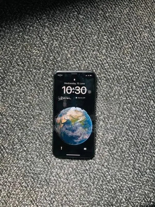 Apple iPhone X (Used)