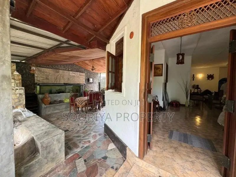 House for Sale in Bypass Road Piliyandala