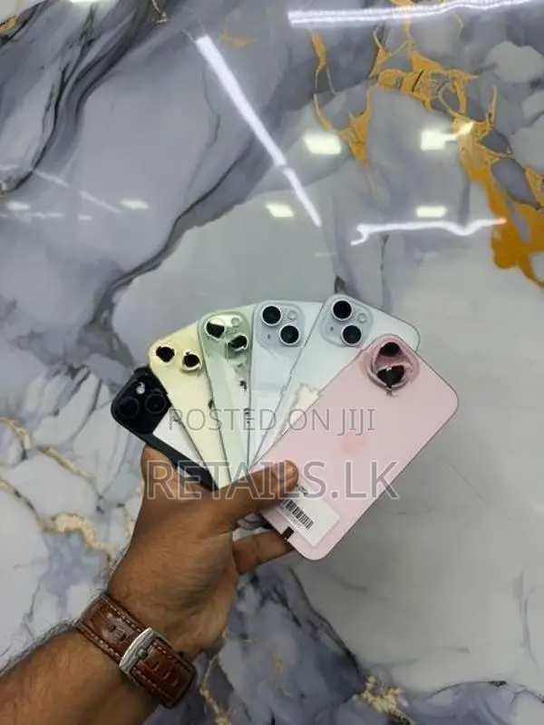 Apple iPhone 15 128GB (Used)