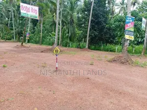 Land for Sale in Mirigama